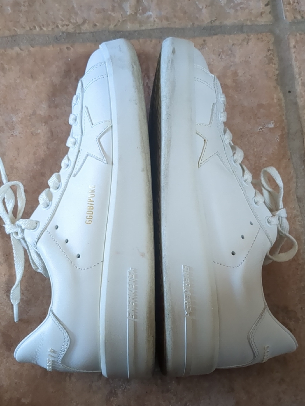 Golden Goose Pure-Star White Sneakers - Picture 8 of 8